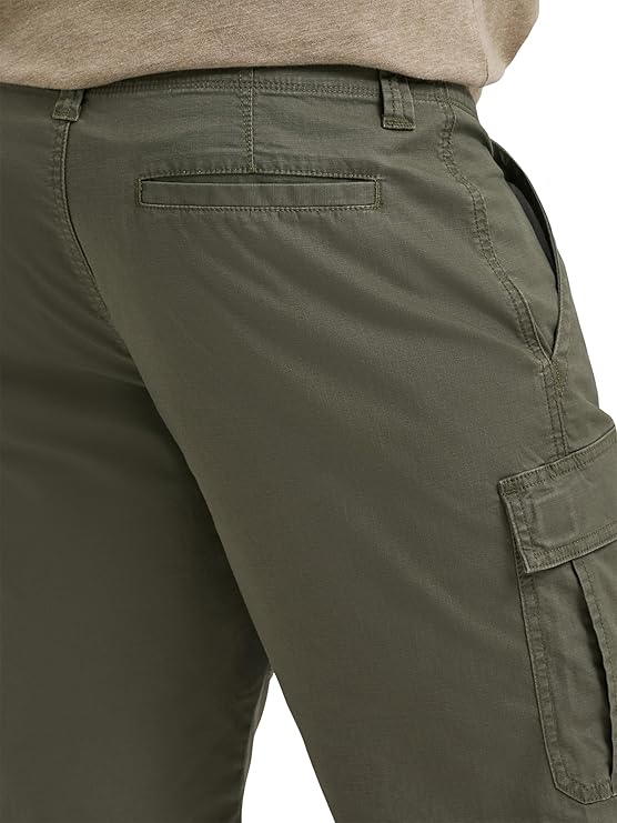 Wrangler Authentics Men's Classic Cargo Stretch Short detail fabric close-up